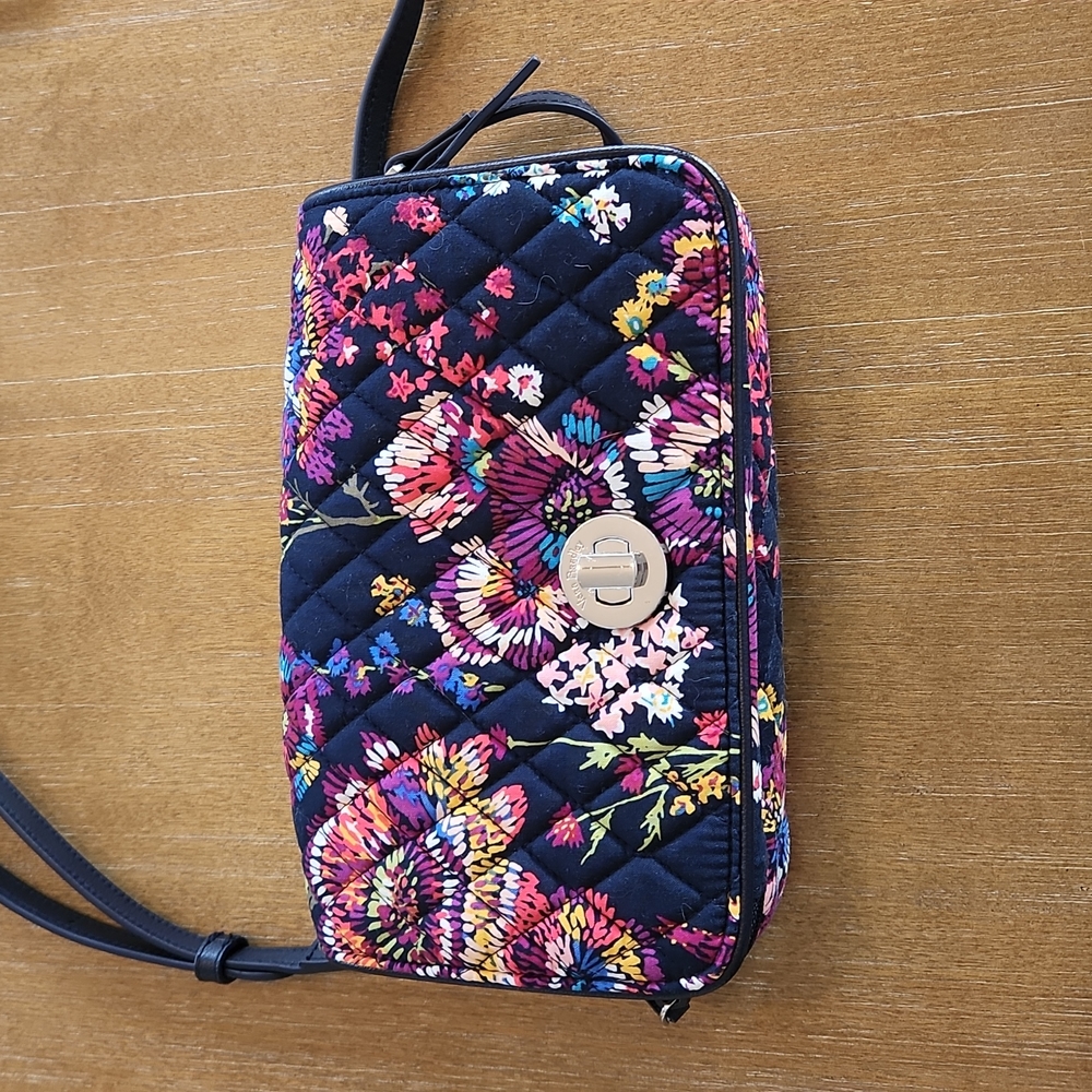 NEVER USED VERA BRADLEY CROSSBODY BAG - Picture 5 of 16